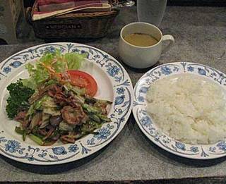 ESPANOL KURO／クロ／豚モモ肉とキャベツの味噌タレ