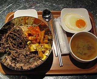 炭板焼肉と鍋の店 SHIN／ビビンバ食べ放題