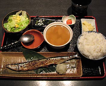 秋刀魚丸ランチ