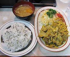 オリジナルキッチン洋庖丁／カリージャワやき肉ランチ