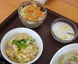 タイ料理 おばちゃんの台所／クルゥワメェーウィヌアンカン／センミーナームセット