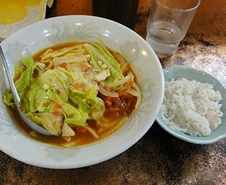 千貫ラーメン ほづみ／トマトラーメン＋とろけるチーズ