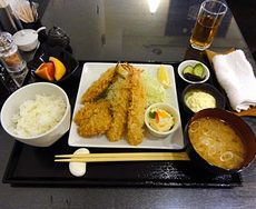 とんかつ・串揚げ 成蔵／Narikura／ミックスかつ定食