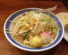 野菜たっぷりタンメンとカラアゲ／東京タンメン トナリ　高田馬場店
