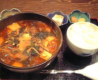 韓国家庭料理 ノワナ／ユッケジャンらーめんのランチセット