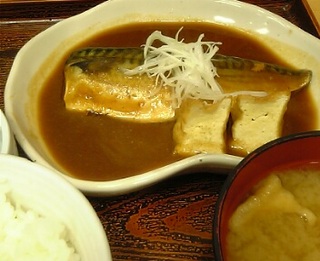 めしや丼／サバの味噌煮定食